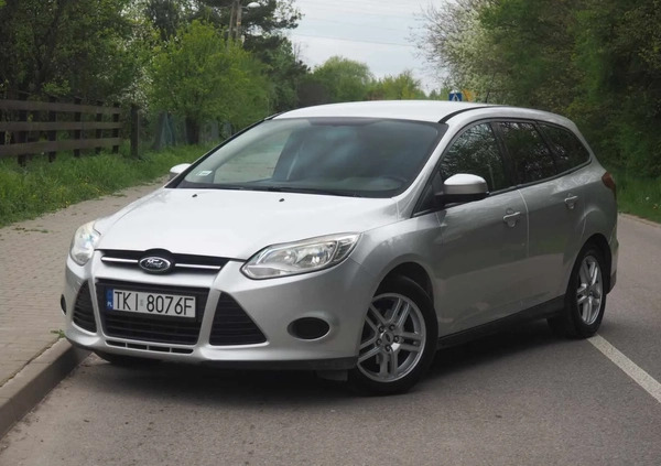 Ford Focus cena 19900 przebieg: 238790, rok produkcji 2011 z Braniewo małe 667